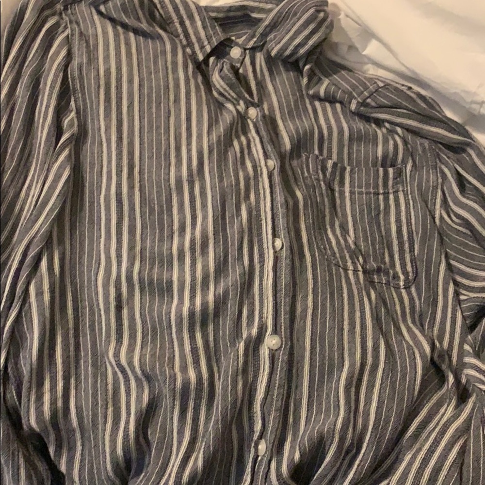 AE artist/boho style button up/ tie up shirt